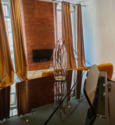 Nottingham City Centre Apartment | Versailles