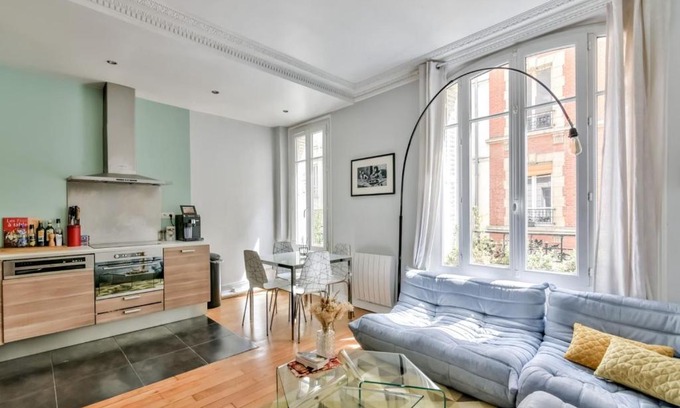 Combat Apartment | Very beautiful T2 near the Parc des Buttes-Chaumont