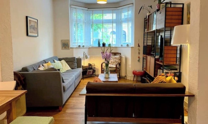 Markhouse House | Very Comfortable Family Home in East London