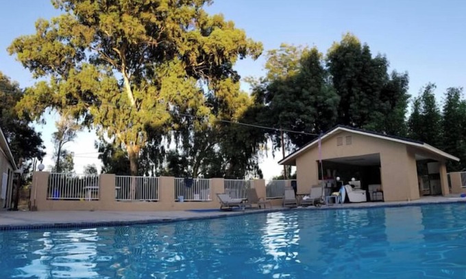 Simi Valley House | Very Private Guest House for 6 on Private 3.25 acre Estate behind 2 secure gates