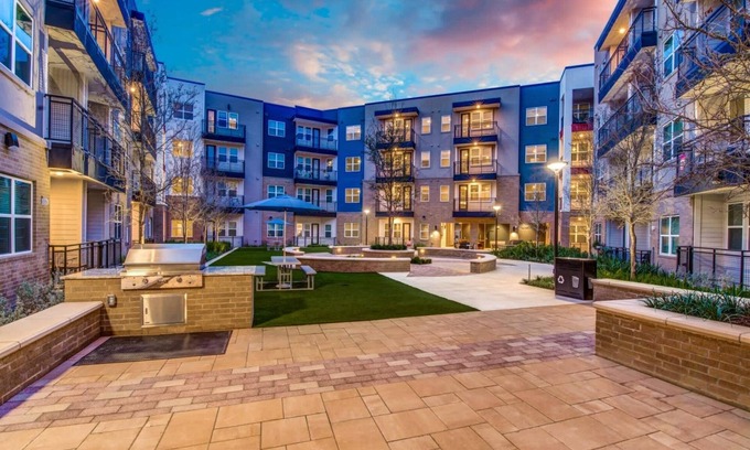 Montopolis Apartment | Vibrant 1BR King Suite Close to Downtown w Fast Wifi