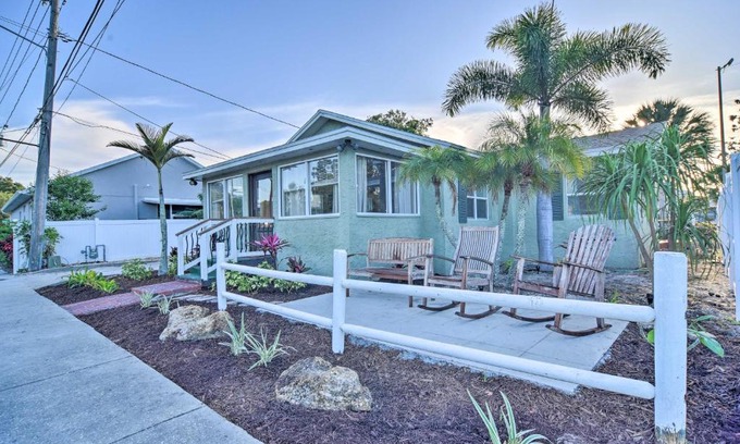 Dunedin House | Vibrant Dunedin Getaway with Furnished Patio!