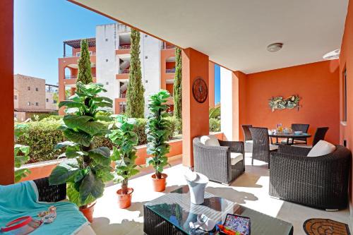 Vilamoura Apartment | Victoria Garden