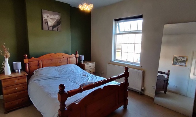 Newton-le-Willows House | Victorian Semi Detached House Behind the Highstreet