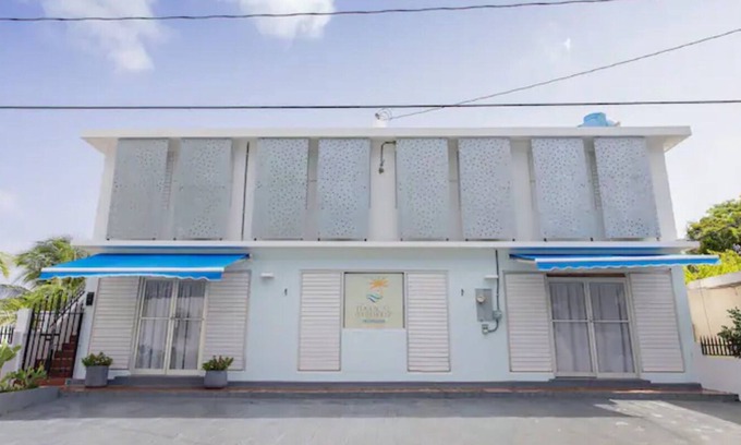 Isabel II House | Vieques Tropical Guest House - Room 1 / Punta Arenas