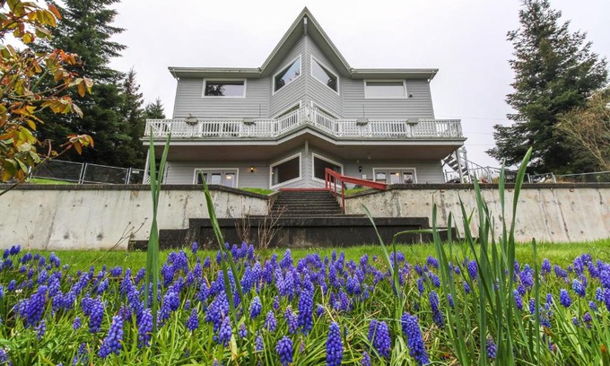 Diamond Point Apartment | View Topia