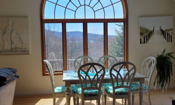 Mount Sunapee House | Views Galore near Sunapee Shore!