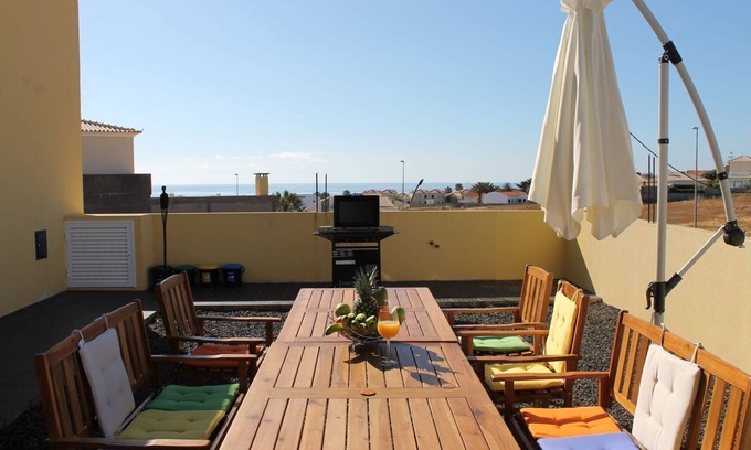 Porto Santo House | Vila dos Anjos - Three Bedroom House, Sleeps 6