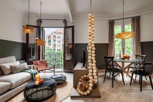 Sant Antoni Apartment | Vili - 2 bedrooms and balcony in Sant Antoni