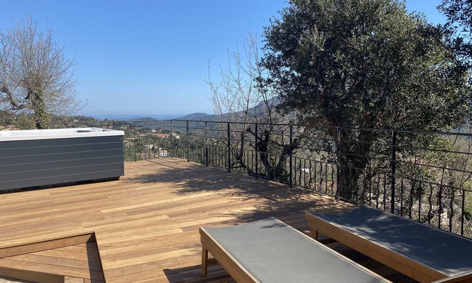 Les Adrets-de-l'Esterel Villa | Villa 150 m², between Cannes and St-Raphael, sea view and Estérel
