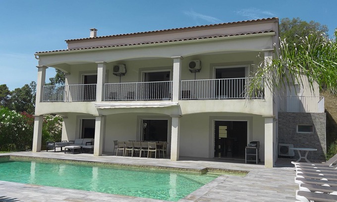 Afa Villa | Villa 300m2 Avec Piscine Chauffée Proche Ajaccio et Porticcio