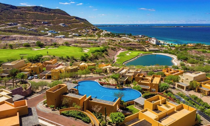 La Paz Villa | Villa 3BR Ocean View & Terrace at Colinas