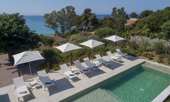 Ajaccio Villa | Villa 4 bedrooms, heated swimming pool, beach on foot, sea view
