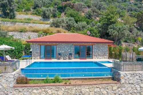 Uzunyurt House | Villa Ahenk / Faralya