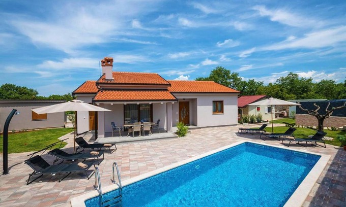 Sveti Lovrec House | Villa Ajlin