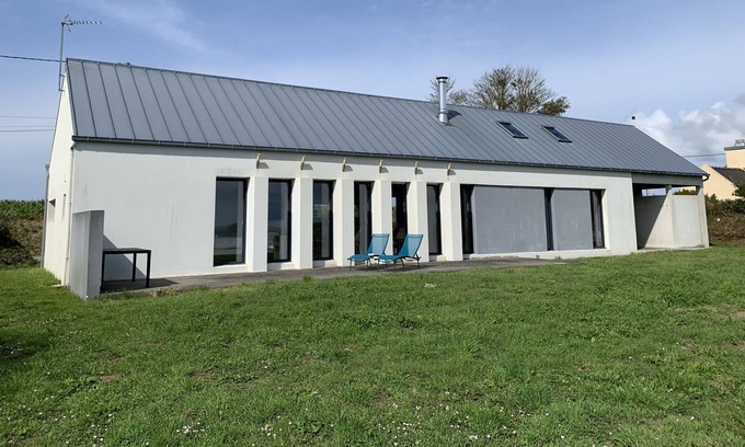 Lannilis House | Villa ar Coum - Light on the Aber Benoit