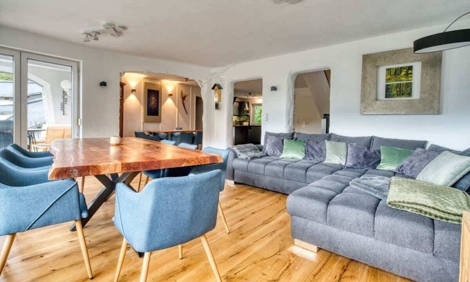 Triberg im Schwarzwald Condo | Villa Arana | Forest View | Oven | BBQ | Balkony
