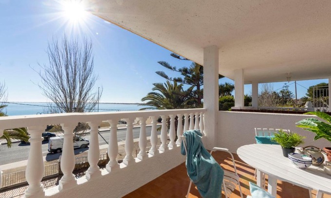 L'Ampolla Villa | Villa Arenal by Interhome