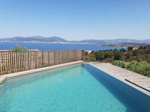 Pietrosella Villa | Villa ARIA, piscine, vue mer 120 m2 tout confort - 4 personnes