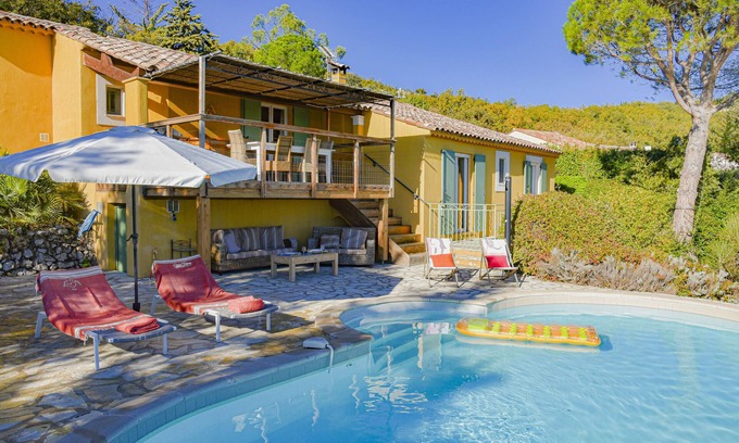 Mons House | Villa Avec Piscine au Calme Bénéficiant D'une vue Panoramique mer et Montagne