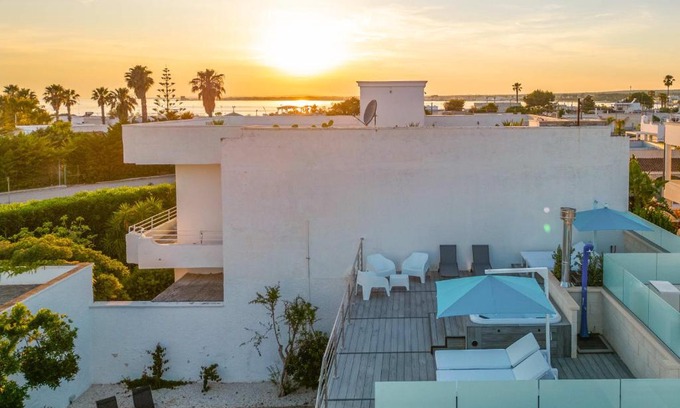 Scala di Furno House | Villa Blumarine e vasca jacuzzi By Cala Salento
