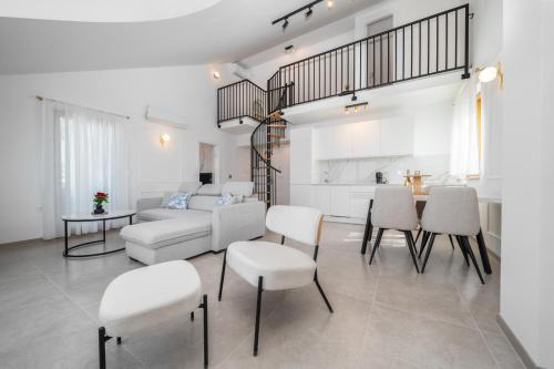 Makarska House | Villa Božica - sea view stone villa with free parking