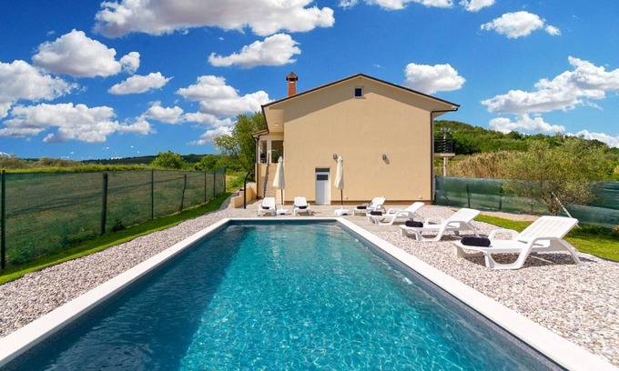Marcenegla Villa | Villa Butoniga Nature with a private swimming pool