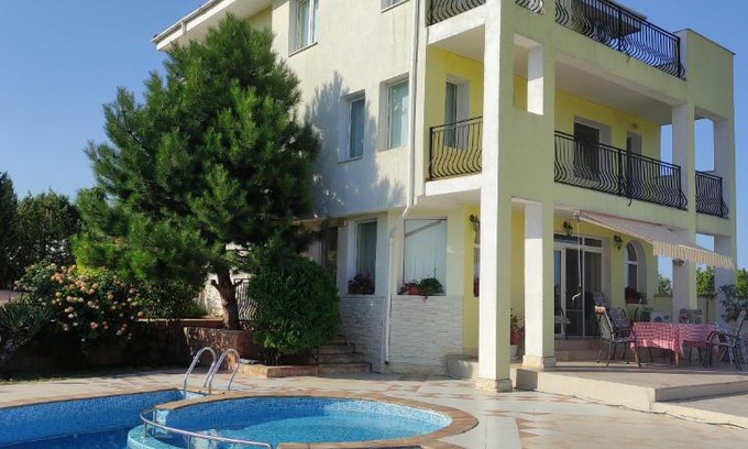Byala House | Villa Byala Grape House