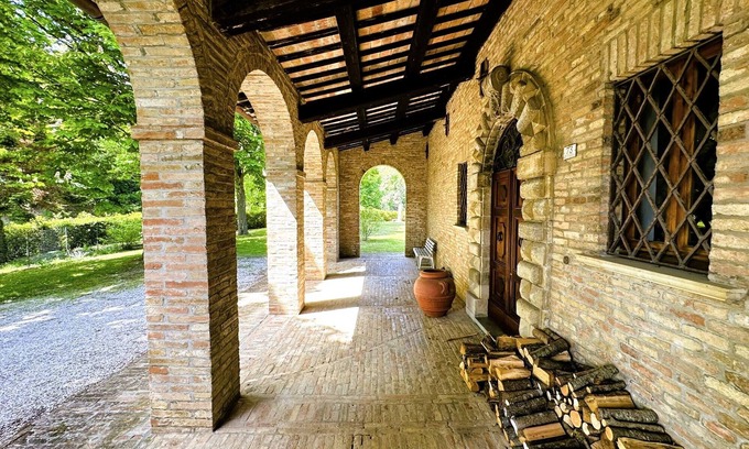 Urbino Villa | [Villa Cà Paciotti est.1500] Urbino and the Renaissance