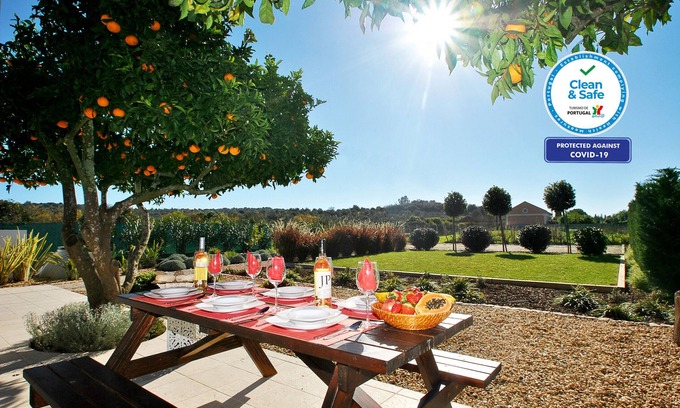 Alfarrobeira Villa | Villa Caicco: quiet escape in Algarve countryside