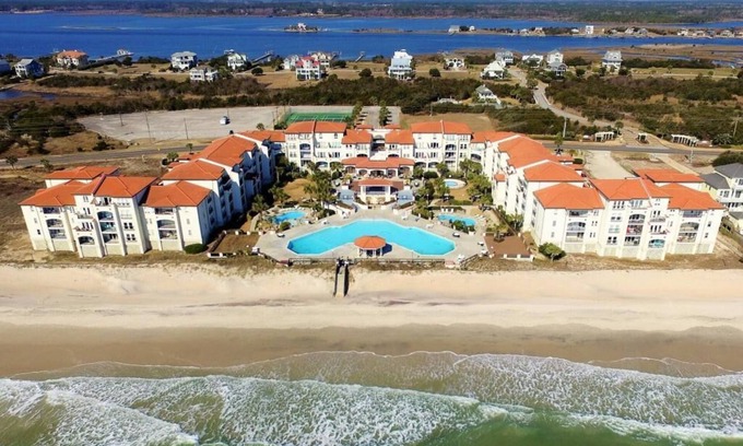 North Topsail Beach Resort | Villa Capriani Resort Ocean Front #2- King SuiteTwo