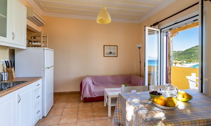 Vassiliki Apartment | VILLA CAPTAIN FOTIS VASILIKI LEFKAS