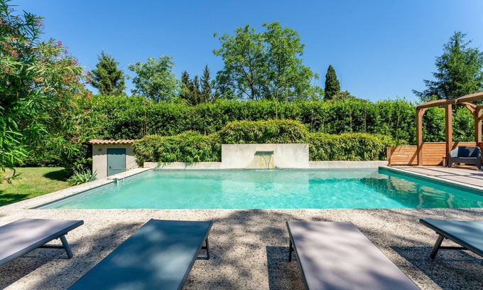 Fontvieille Villa | Villa 'Charmante Avec Piscine' with Private Pool, Wi-Fi and Air Conditioning