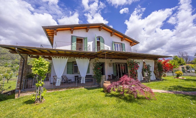 Pietrasanta Villa | Villa Clara few km from the sea, Pietrasanta, Italy