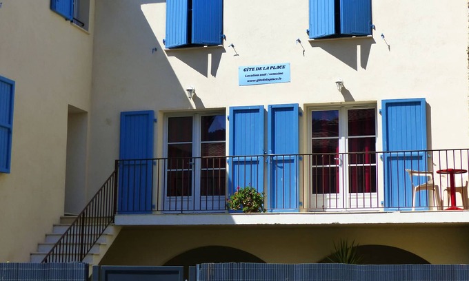 La Palud-sur-Verdon House | Villa 'De La Place' with Private Terrace, Wi-Fi and Air Conditioning