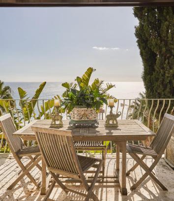 Bantry Bay Villa | Villa del Mar - "Luxurious en-suite bedroom with lounge and stunning sea view balcony in Bantry Bay"