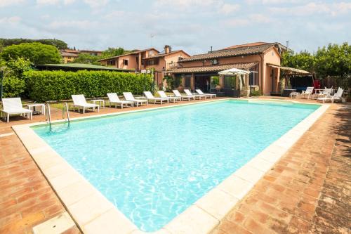 Magione Villa | Villa delle Rose by VacaVilla