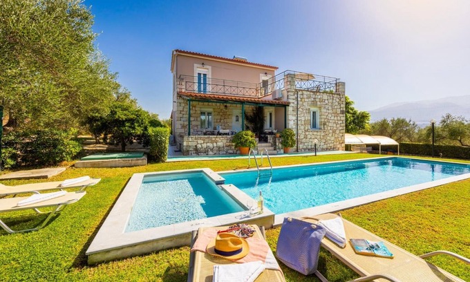 Katochori Villa | Villa Dimitris - Three Bedroom Villa, Sleeps 6