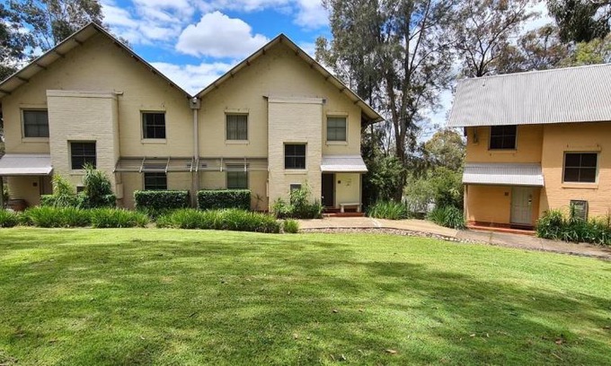 Pokolbin Apartment | VILLA DION - 3 Bedrooms situated in Cypress Lakes Resort