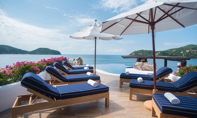Ixtapa - Zihuatanejo Villa | Villa El Murmullo by La Casa Que Canta
