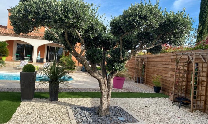 Cabrieres Villa | Villa en bordure de Garrigue