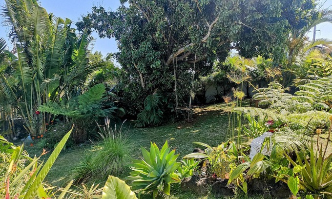 Saint-Joseph Villa | Villa Entre Terre et Mer with infinity pool and kitchen