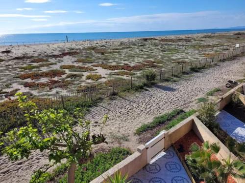 Le Barcares House | VILLA Face à la Mer Sur le Sable 8 CLIM A L'ETAGE