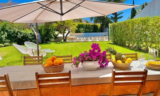 Alfa-Mar House | Villa Falésia beach V -5min walk to beach-air conditioning-jardin piscine privée