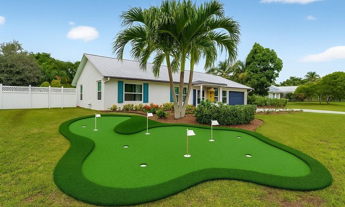 Tropic Palms House | Villa Florence Delray – Beach, Pool, BBQ, Golf & Playground - Family paradise!