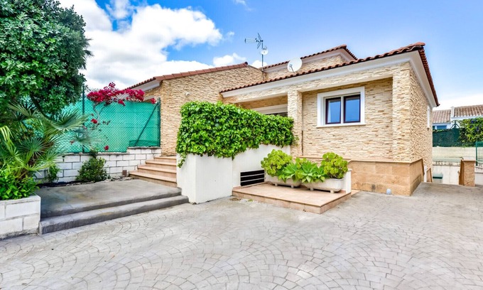 Calpe Ski Chalet | Villa for rent in Calpe, BERNIA