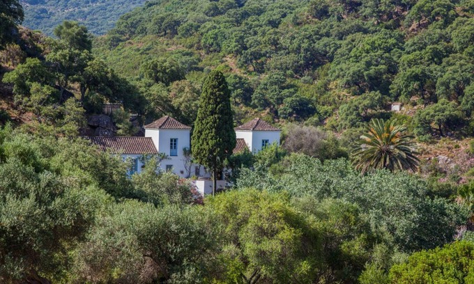 Jimena de la Frontera Villa | Villa Frontera - Six Bedroom Villa, Sleeps 12