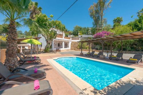 Rio Velez Villa | Villa Franmarco by Villa Plus