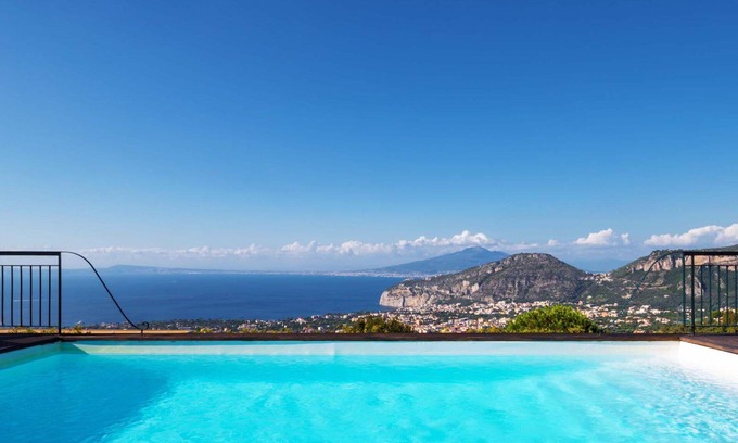 Colli di Fontanelle Villa | Villa Golfo Di Napoli With Private Pool