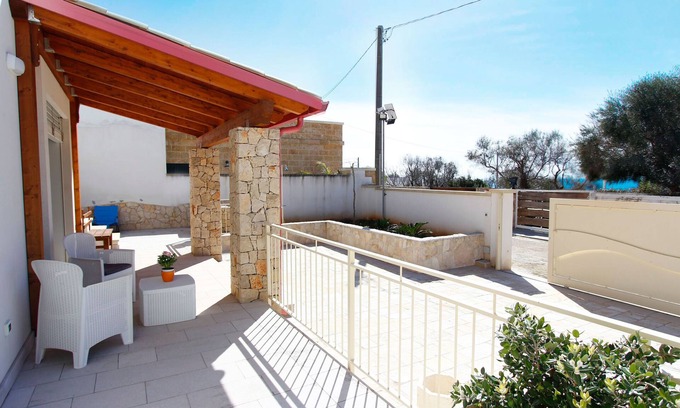 Marina di Felloniche House | Villa Grecus